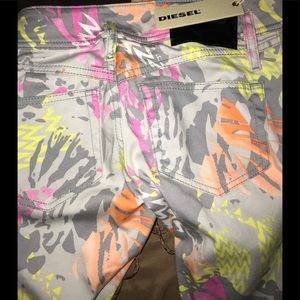 New diesel straight leg colorful jeans